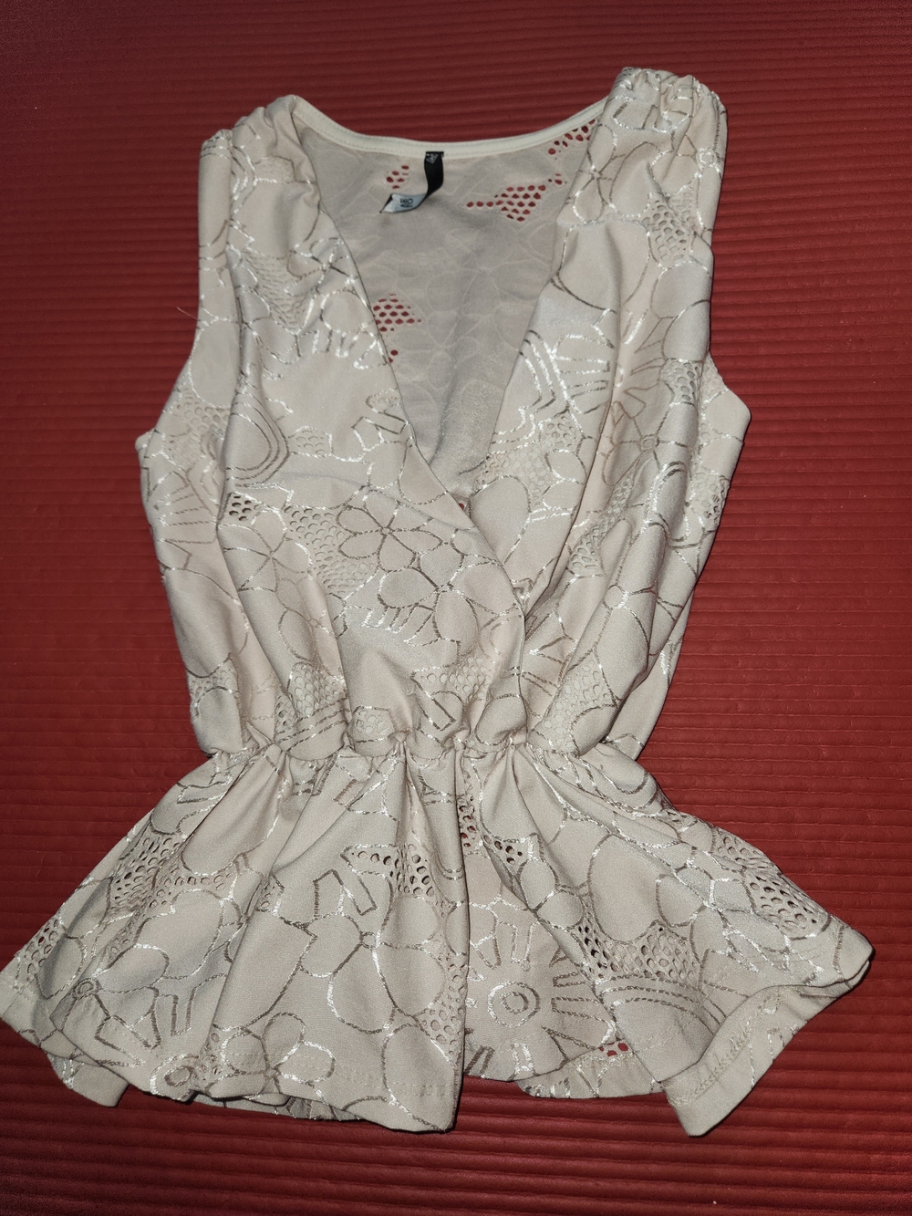 Love Culture Cream Sleeveless Lace Peplum Top